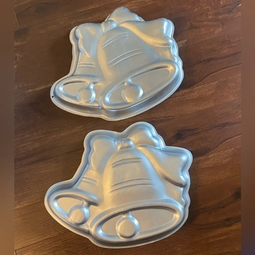 Vtg 1979 Wilton Lot Of 2 Double Bells Aluminum Cake Pan 502-1220